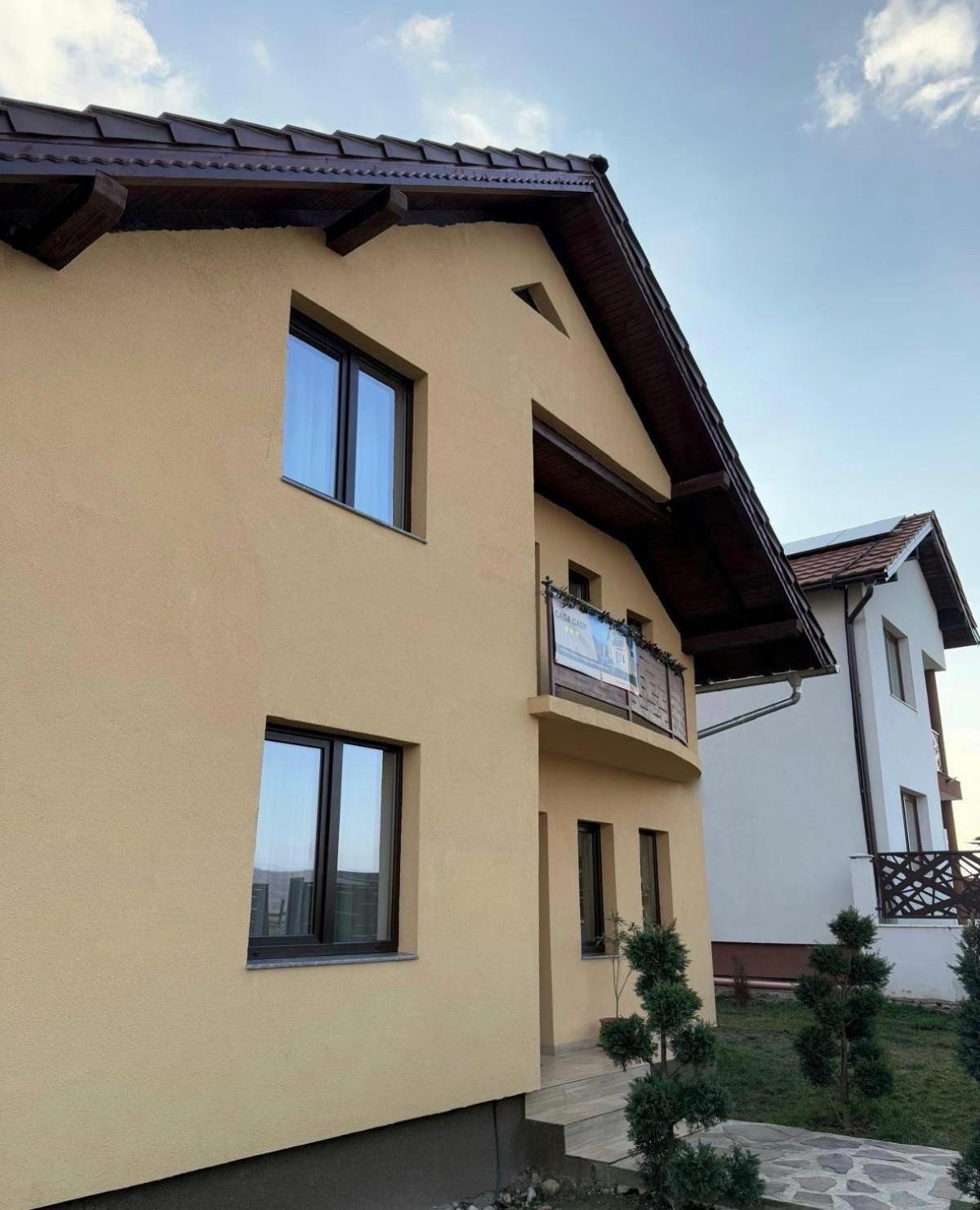 Villa Casa Casy Oradea Exterior foto